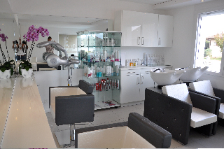 média: photos/photo-saloncoiffurechristian2.jpg